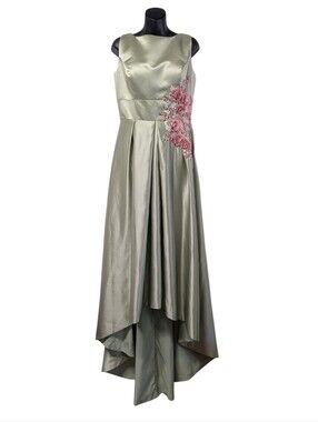 Wear Your Love Sage Green High Low Formal Dress NWT Size 8 Floral Sequin Prom